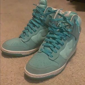 Women’s nike wedged sneakers size 9
